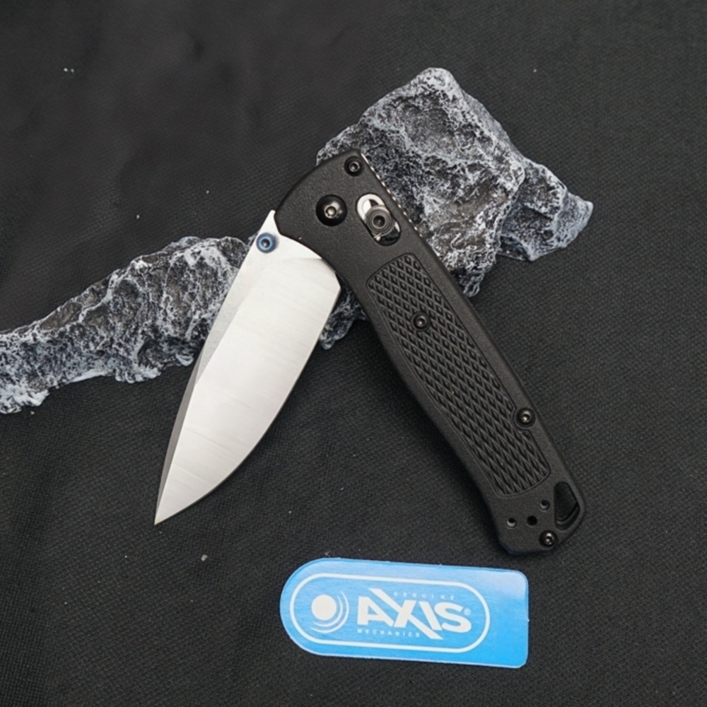 Model 535, folding knife, full color link