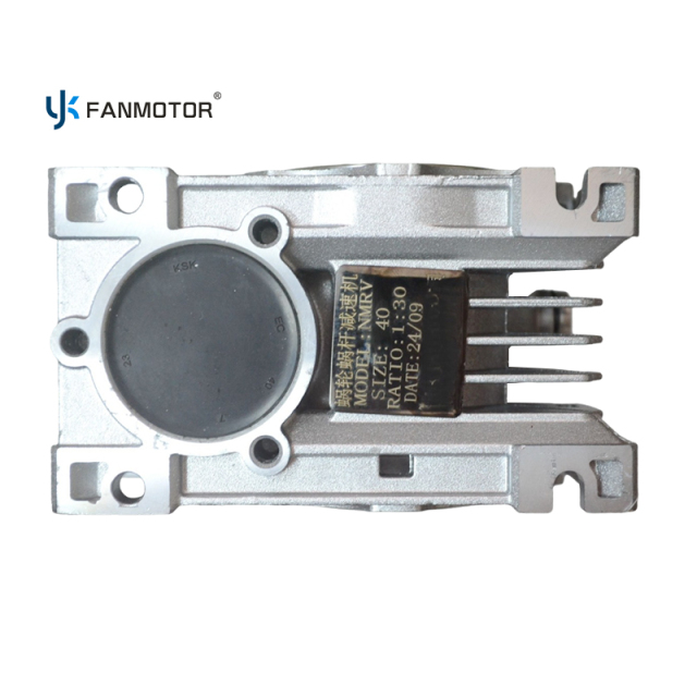 Motor eléctrico de reducción de velocidad con engranaje helicoidal trifásico de 380 V CA NMRV40