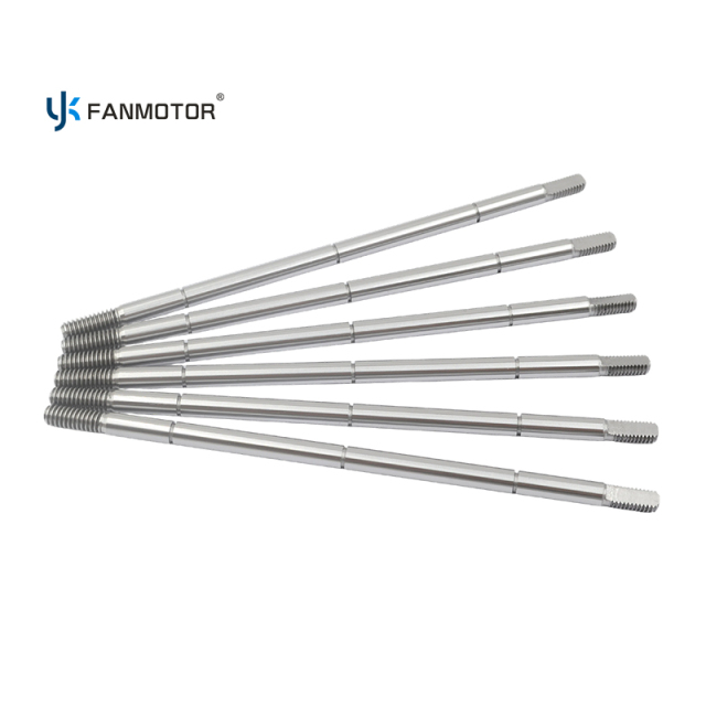 Eje de motor de ventilador de acero al carbono mecanizado CNC personalizado para un funcionamiento suave