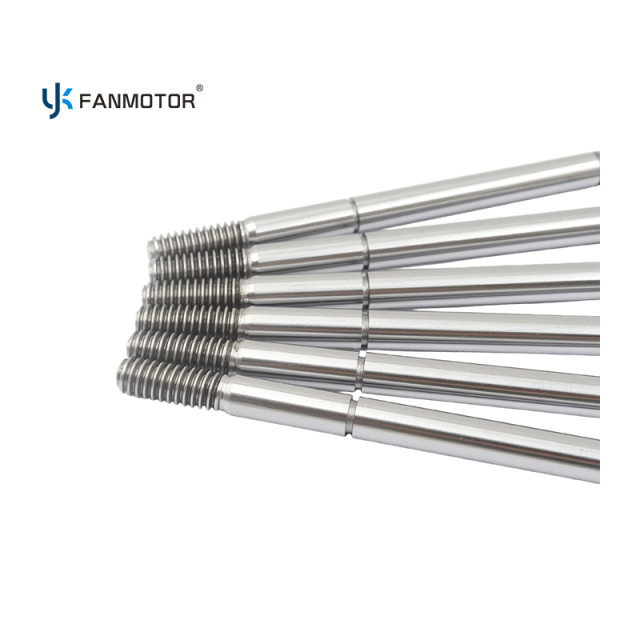 Eje de motor de ventilador de acero al carbono mecanizado CNC personalizado para un funcionamiento suave