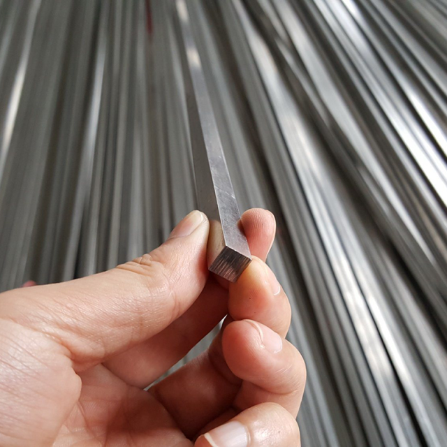 25x25mm ASTM A276 304 Cold Rolled 2B Finish Stainless Steel Square Bar in Stock