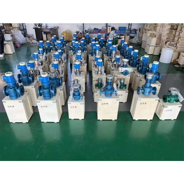 High Accuracy For Oil Petroleum Diesel Fuel Oval Gear Flowmeterviews vet