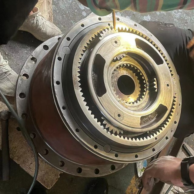 Marine Hydraulic Gear Boxes and Hydraulic Gears or Marine Gear Reducer