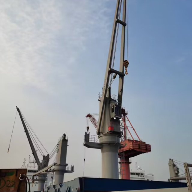 Marine Deck Cranes or Ship Deck Cranes