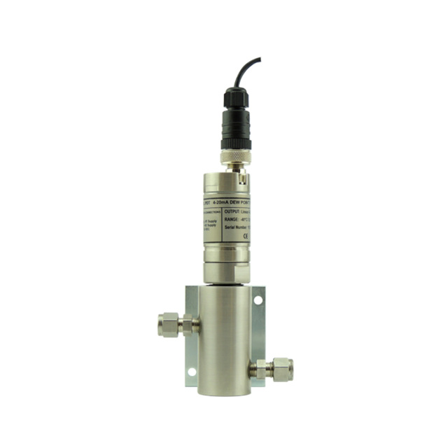 Model PDT Dewpoint Transmitter on Nitrogen Generators for Ballast Water Installations