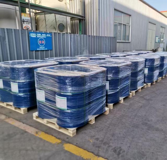 China manufacturer supply CAS 104-55-2 Cinnamic Aldehyde / Cinnamaldehyde