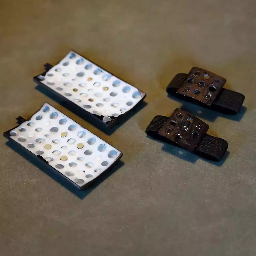 Spider-Man Brand New Day Costume Suit Web Shooter Prop