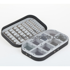 BTI-1500-8WH 8 compartments & 64 clips fly box