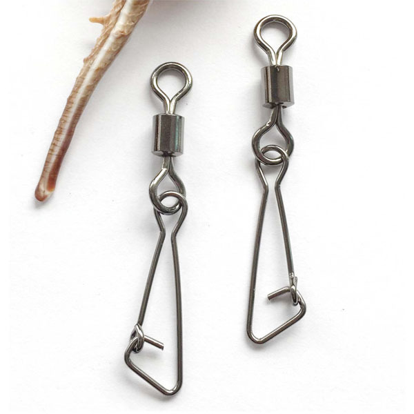 BTI-04-C3063 Full Stainless Steel Rolling Swivel With Hooked Snap