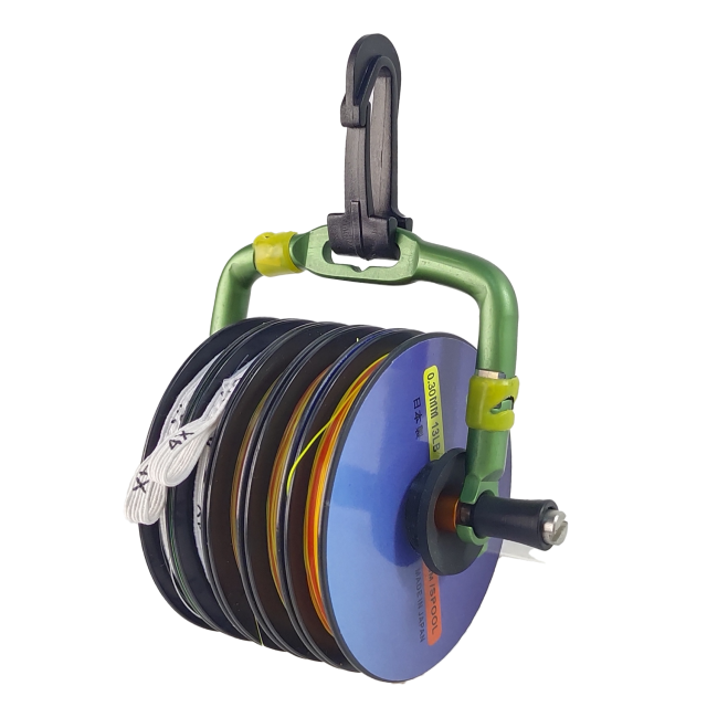 BTI-09E-3210 Tippet Holder with 2 cutters