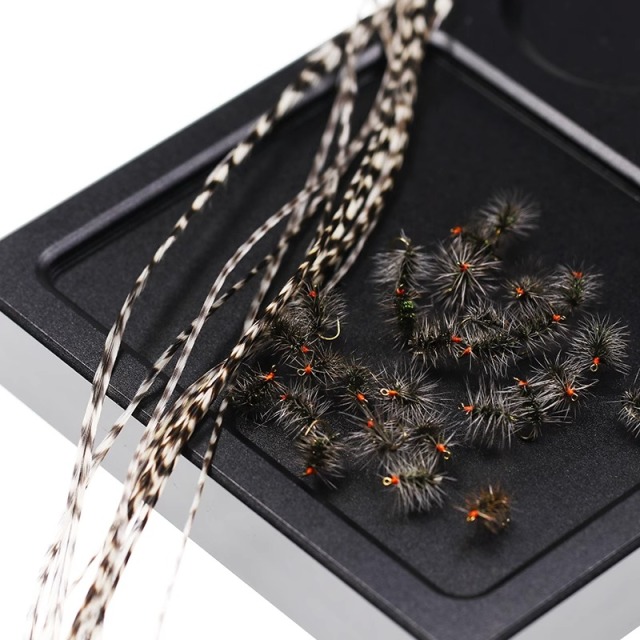 BTI-09D-4028 Rooster Saddle Feather