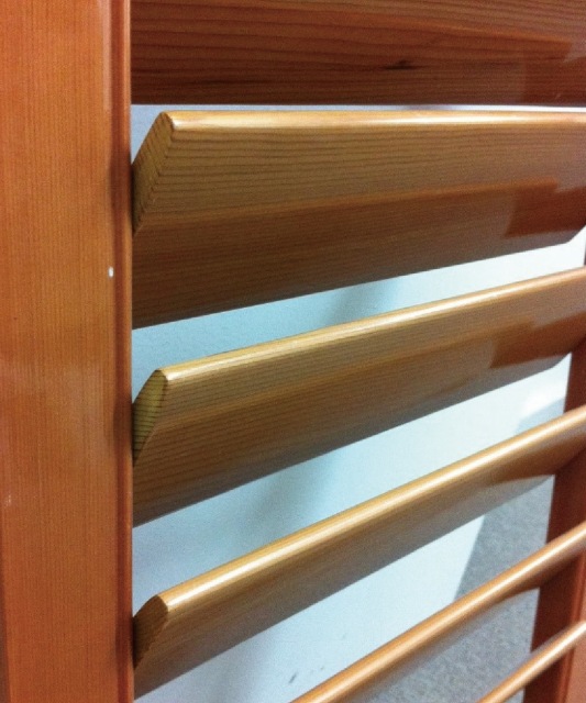 WESTERN RED CEDAR SHUNTERS