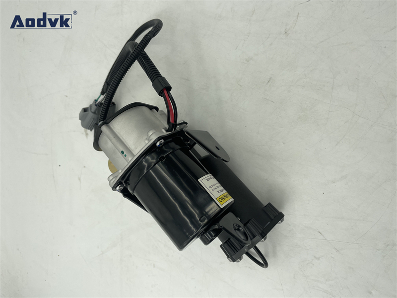 Air Suspension Compressor For Land Rover Discovery 3 Discovery 4 Range Rover Sport  LR0563041 LR061663 LR072537