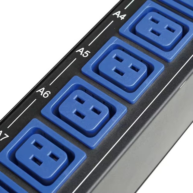 80A 3Phase 24Way C19 PDU