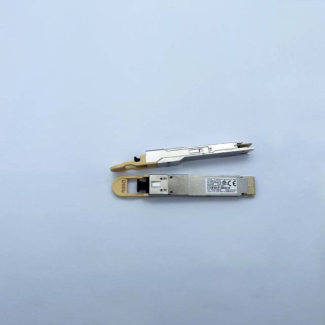 Finisar FTCD8613E1PCM 400G QSFP-DD SR8 Optical Transceiver