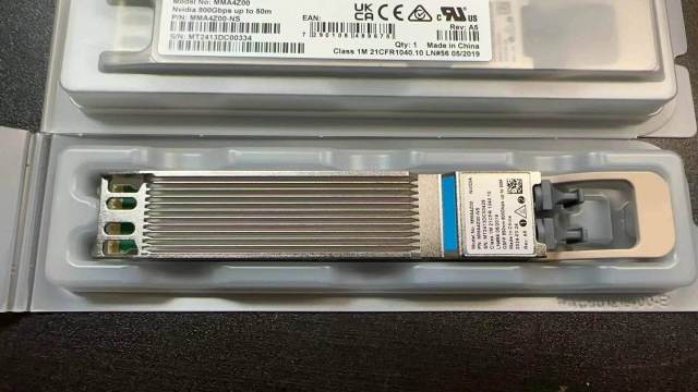 Mellanox MMA4Z00-NS400 OSFP Optical Transceiver Module