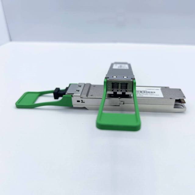 InnoLight 400Gb/s OSFP FR4 2km Transceiver
