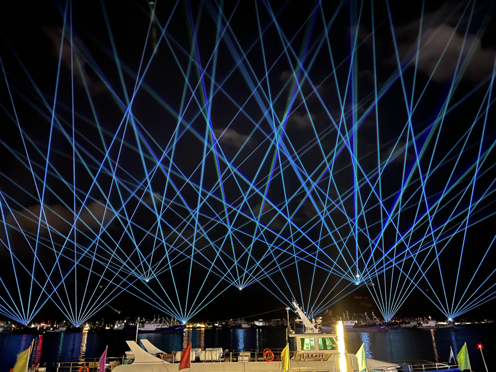 BL100.0RGB TW Outdoor waterproof laser system integrated with ShowTower for Long distance laser projection