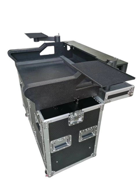 Flip flight case with speaker tray