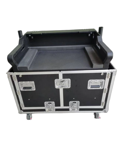 Flip flight case with speaker tray