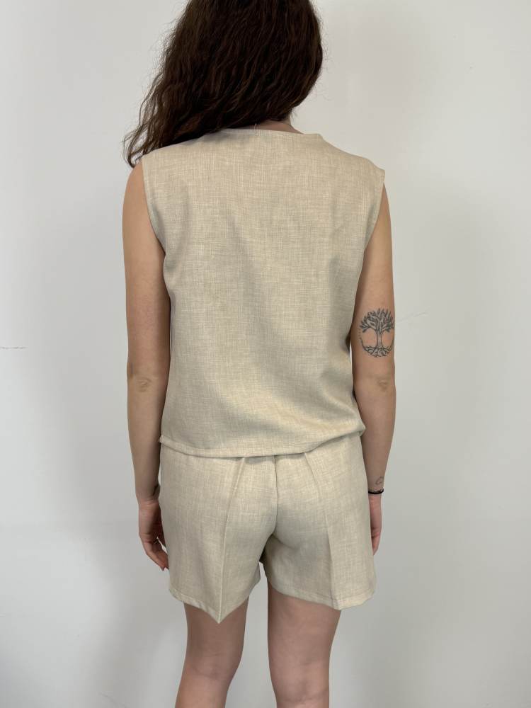 Completo corto bottoni