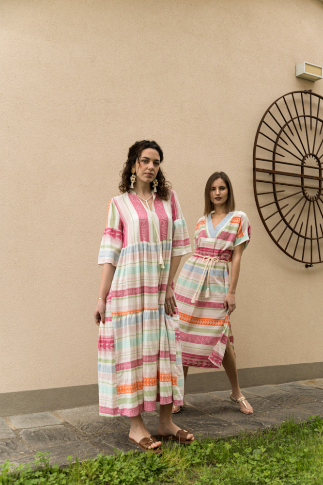 Abito con Stampa Grafica