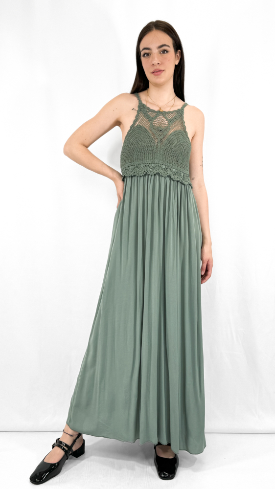 Knit Gathering Crew Neck Maxi Dress