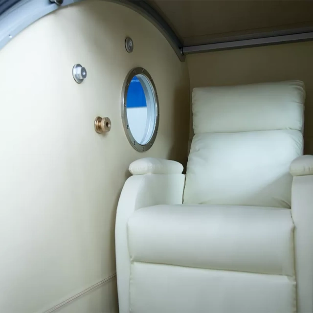 1.3-1.5ATA Hyperbaric Oxygen Chamber Hard Shell Sitting HBOT Chamber