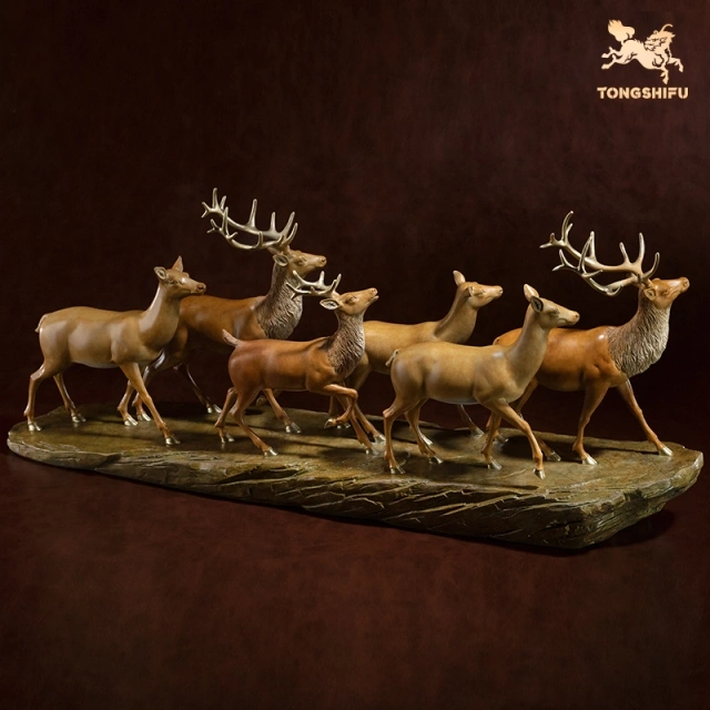 RUNNING DEERS