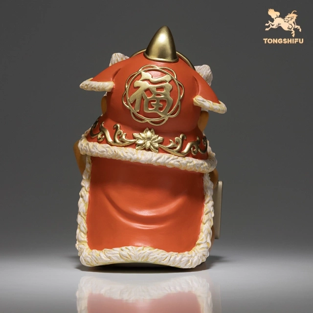 LION DANCING FORTUNE CAT