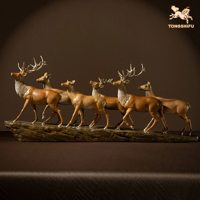 RUNNING DEERS