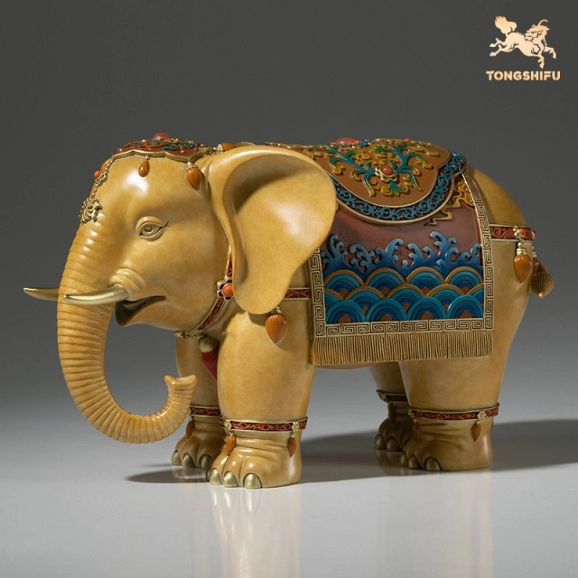 AUSPICIOUS ELEPHANT (B)