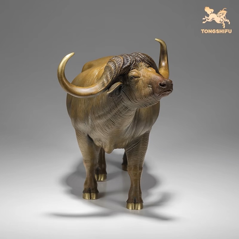 AFRICAN WATER BUFFALO