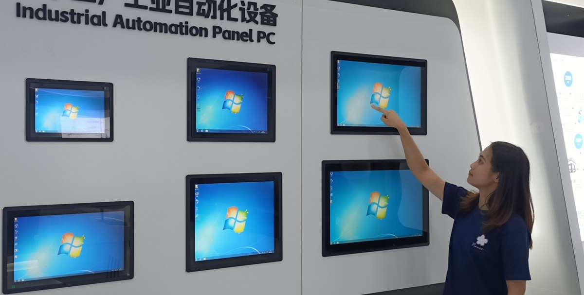 industrial iot touchscreens