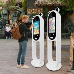 21.5-Inch Bear-Shaped Outdoor AI Touchscreen Booth