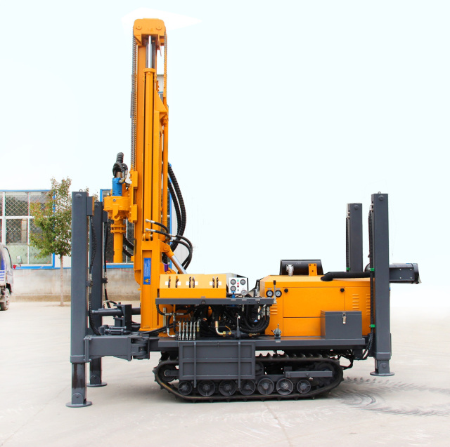 YKX-180 rubber crawler water well drilling rig