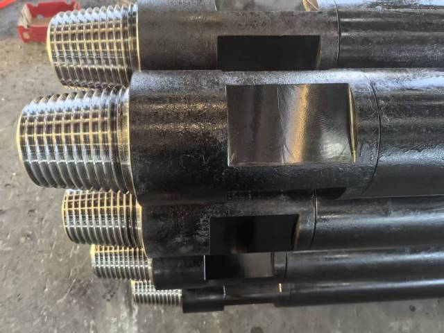 Light Drill Rod for Blast Hole Drilling  SBSh-250 MNA-32 (or equivalent)