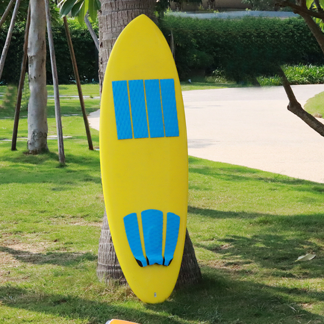 Towing surf deck mat