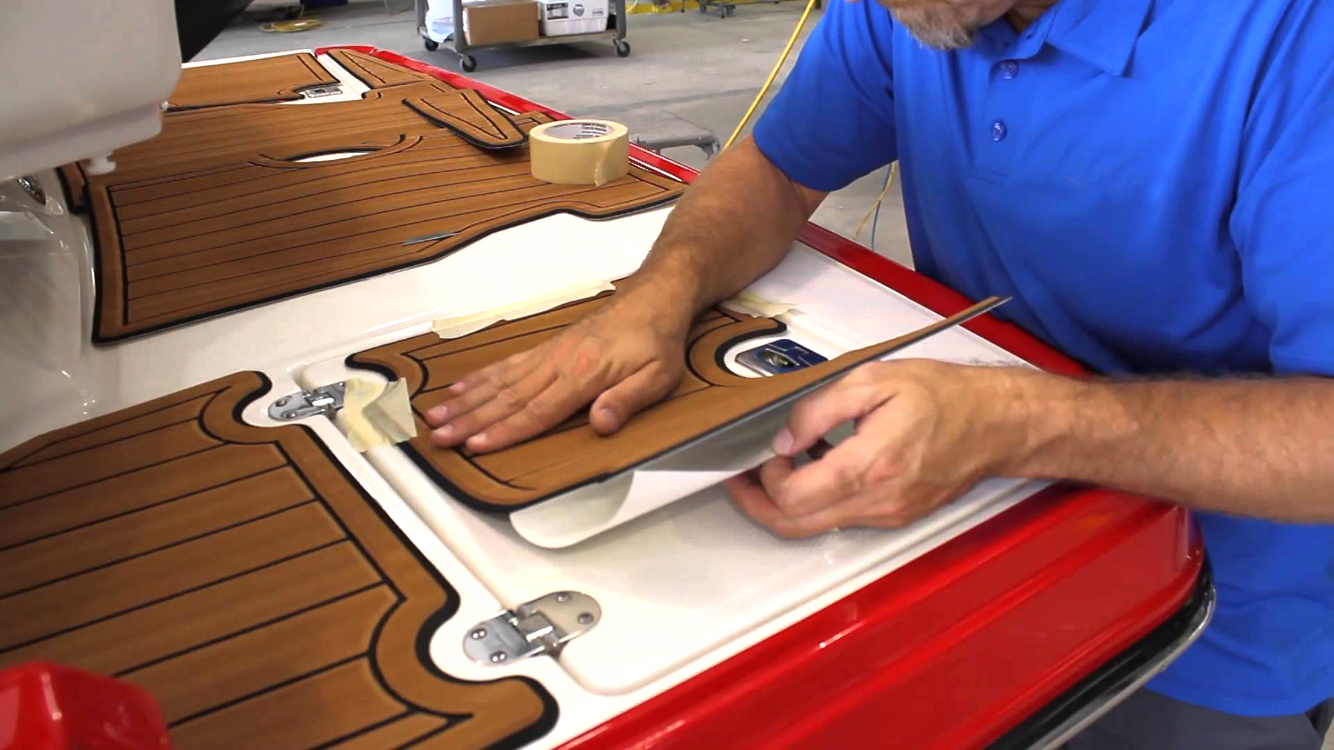 Easy-to-Install EVA Marine Flooring for Boats, 3M Adhesive Backing, Provides Waterproof, UV Protection, and Long-Lasting Anti-Slip Performance.