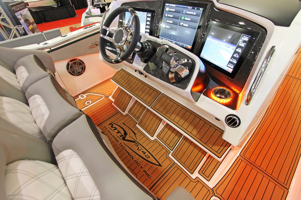 EVA Marine Flooring on Boat Deck, Simple Installation with 3M Adhesive, Waterproof, UV-Protected, and Anti-Slip for Safe and Easy Boat Use.