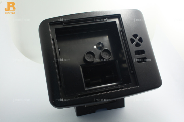 custom injection molding