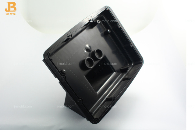 custom injection molding
