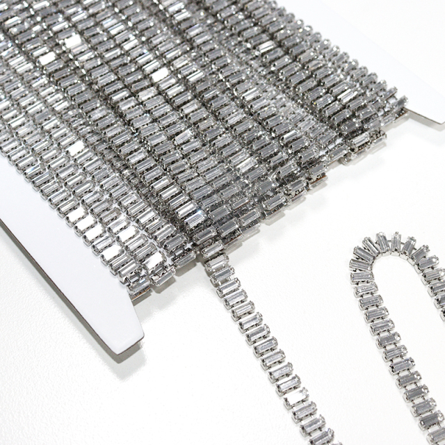 Square Shaped Crystal Cup Chain Manufacturer