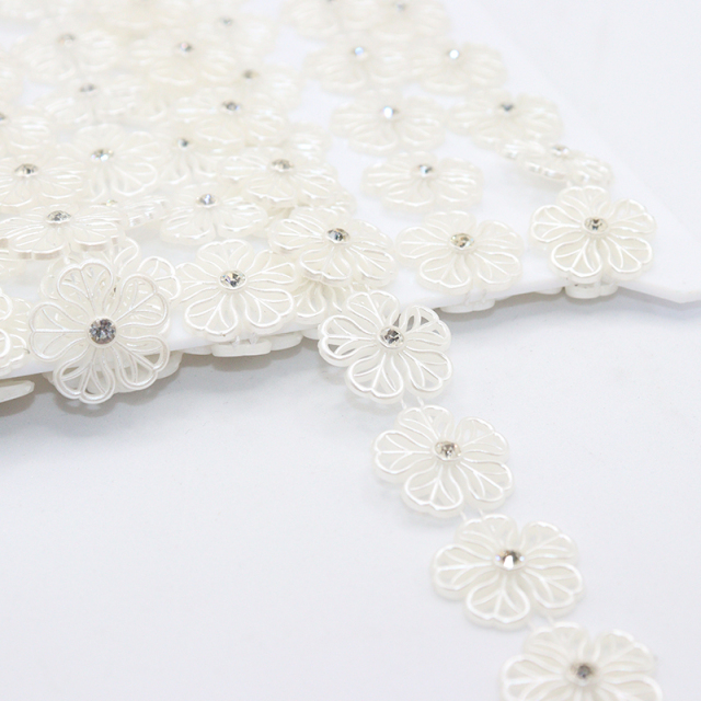 Flower Shape Hollow Out Crystal Trim Wholesale