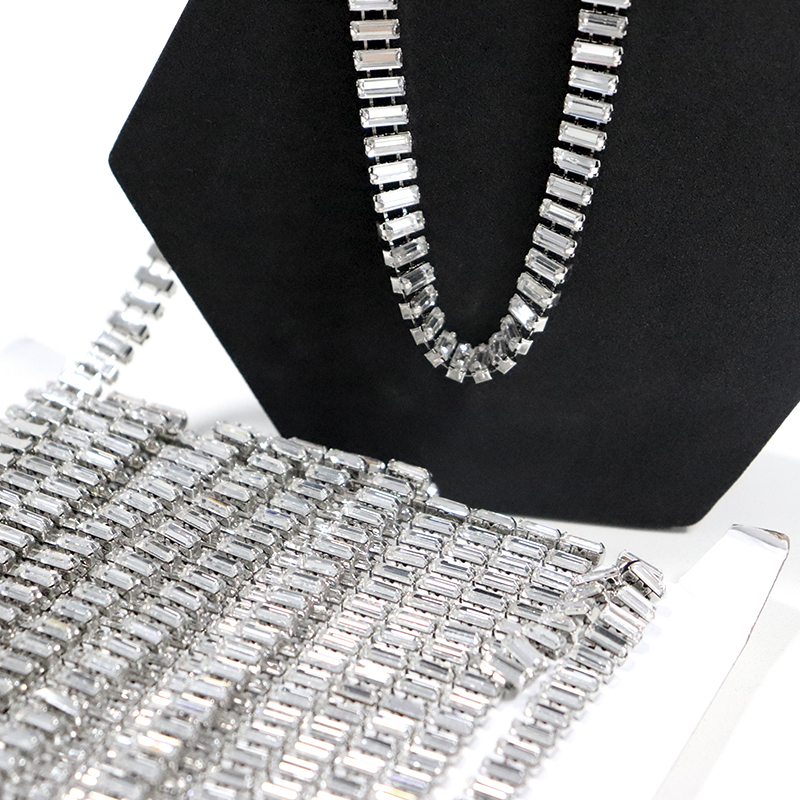 Square Shaped Crystal Cup Chain Manufacturer