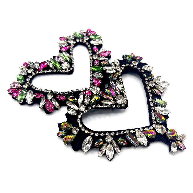 Heart Shape Rhinestone Patch Factory