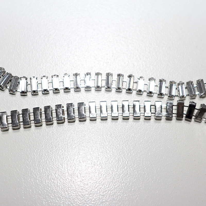 Square Shaped Crystal Cup Chain Manufacturer