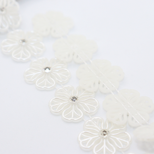 Flower Shape Hollow Out Crystal Trim Wholesale