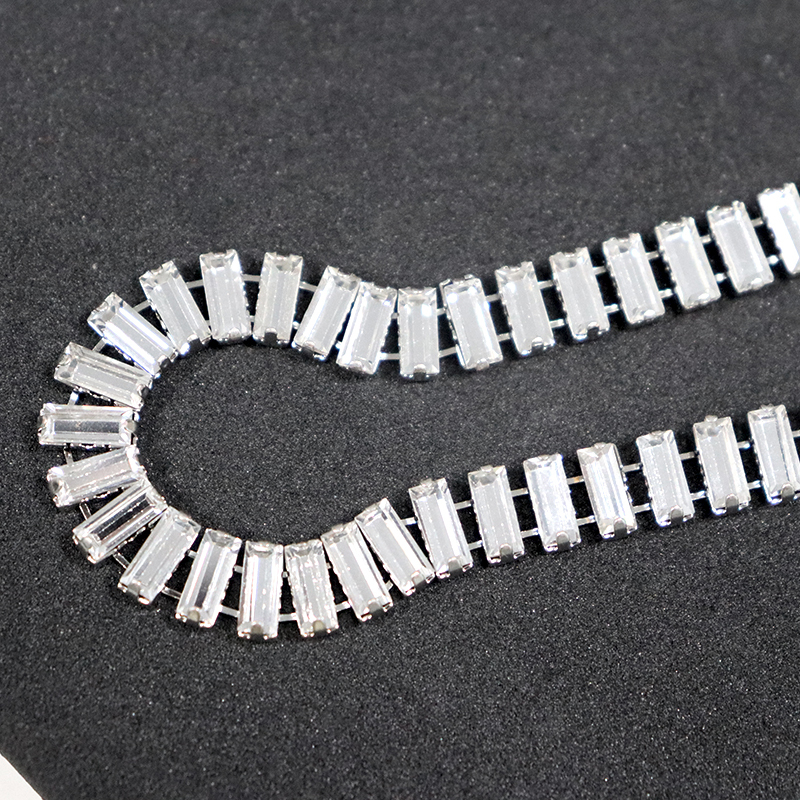 Square Shaped Crystal Cup Chain Manufacturer