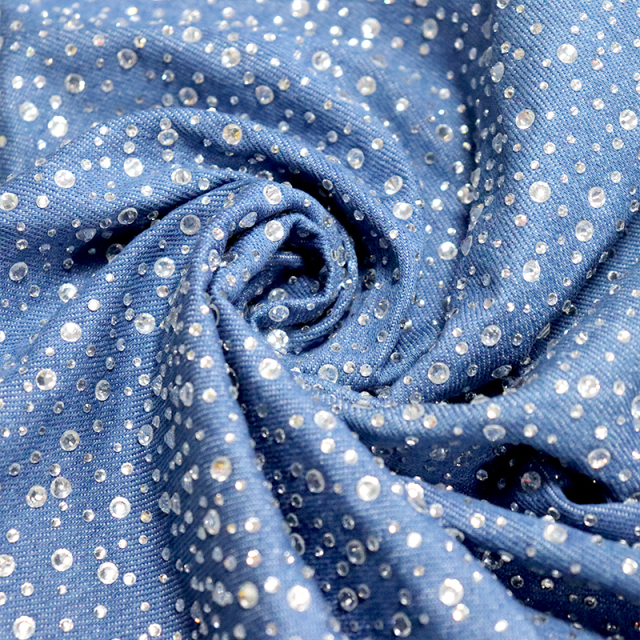 Randomly Mix 3 Different Sizes White Crystal Denim Fabric Supplier